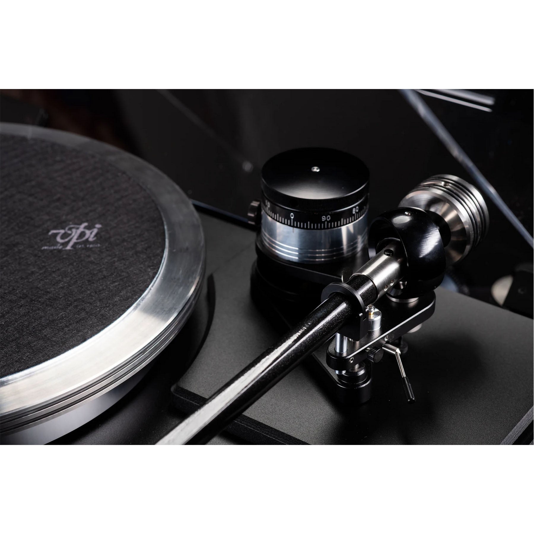 VPI HW-40 Turntable